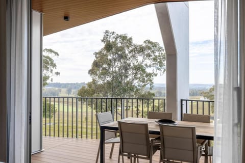 Natural landscape, View (from property/room), Balcony/Terrace