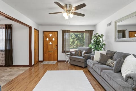 Relaxing Home Close to Malmstrom AFB and Aquatic Center House in Great Falls