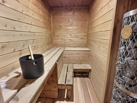 Lutsen Executive Townhome Ski in out Full Resort Amenities House in Lutsen