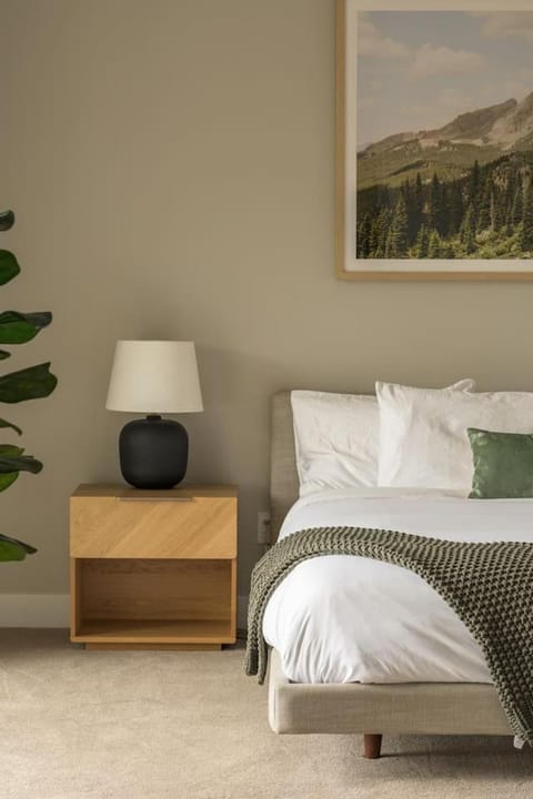 Summit Solace LUXE 360 Views Hot Tub Games House in Bailey