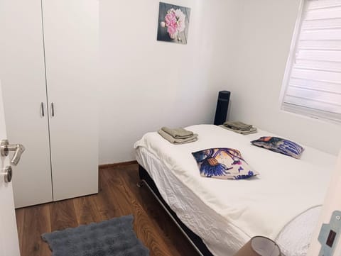 Bed, Bedroom, wardrobe