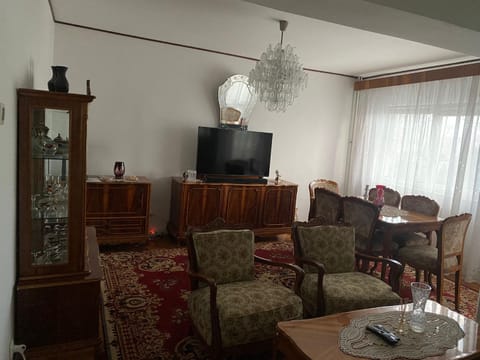 Communal lounge/ TV room, TV and multimedia, Living room
