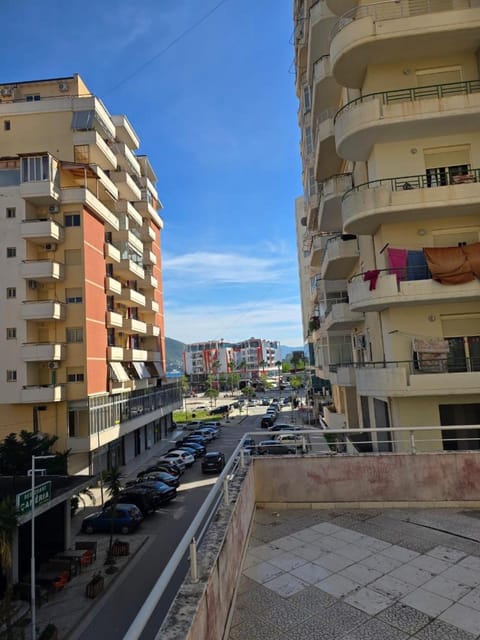 Property building, Day, Neighbourhood, City view, Street view, Location, Parking