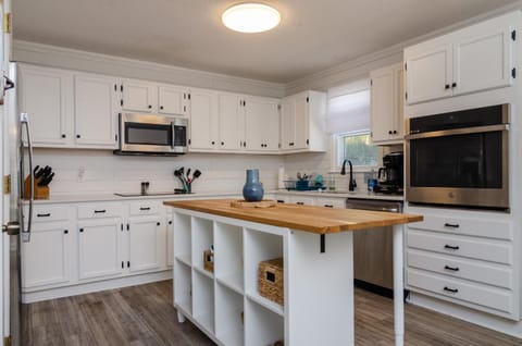 The Beach Nest by Bryant Real Estate House in Carolina Beach