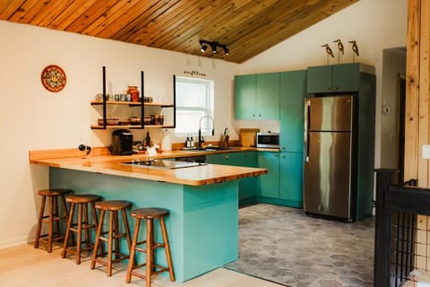 Driftless Cabin - Sauna, Firepit, BBQ Cabin in Iowa