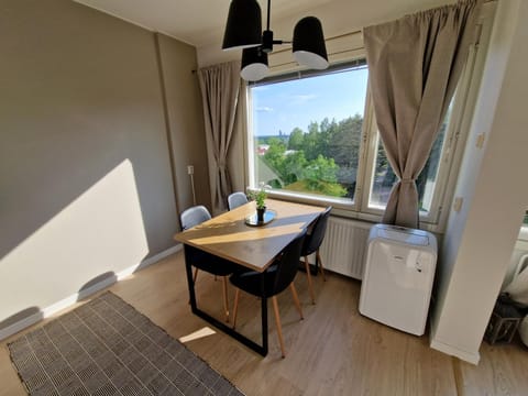 View (from property/room), Kitchen or kitchenette, Dining area
