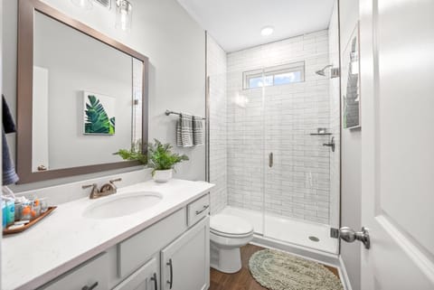 Whole Home 1012 & 1014 Franklin House in Clarksville