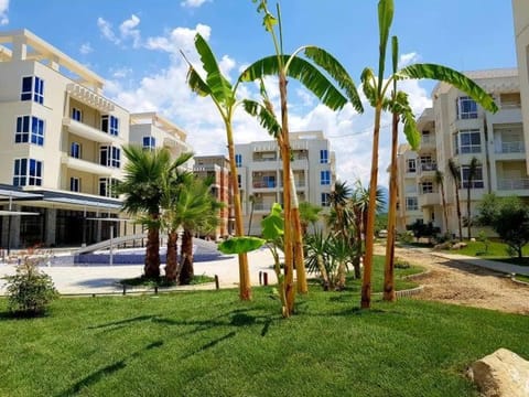 Property building, Garden