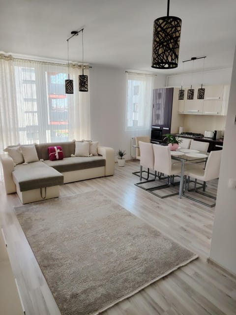 Living room, Seating area, Dining area, kitchen