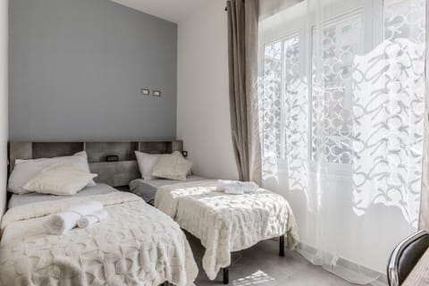 Property building, Living room, Bedroom