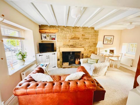 Fox Cottage - Cosy Stay on Pateley High Street House in The Old Workhouse