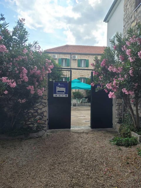 Malin Guesthouse Bed and Breakfast in Šibenik-Knin County, Croatia