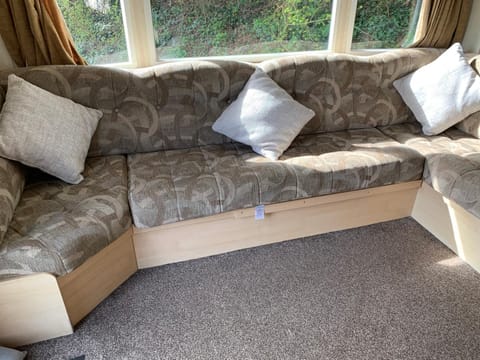 kingsgate 49 Campground/ 
RV Resort in Shanklin