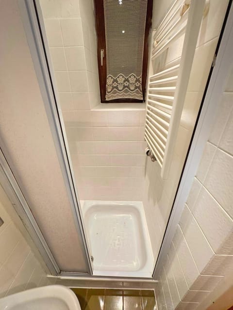 Budget Apartment Innsbruck I 24h self-check-in Apartment in Innsbruck