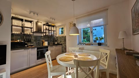 Kitchen or kitchenette, Dining area, dishwasher, oven, stove