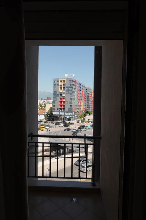 View (from property/room), Balcony/Terrace, City view