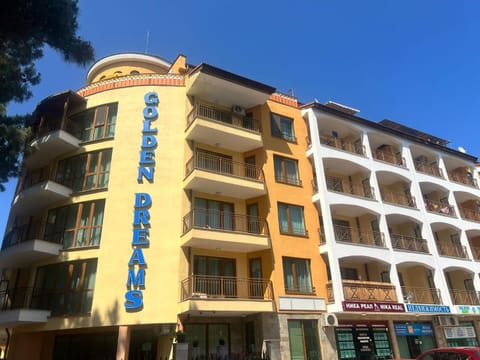 Property building, Day