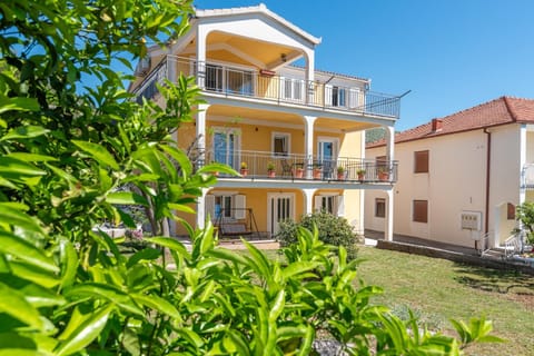 Property building, Garden view