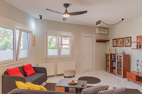 Living room, air conditioner