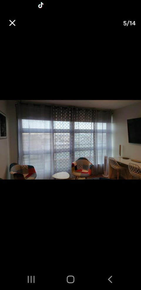 les studiantes 130 Apartment in Lille