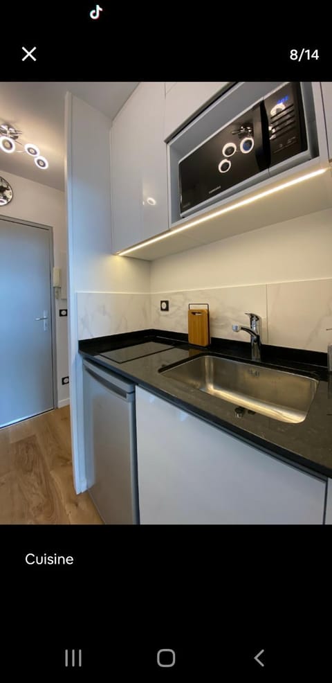 les studiantes 130 Apartment in Lille