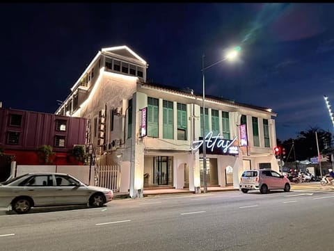 Restaurant/places to eat, Food and drinks