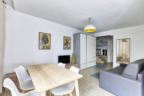 Appartement cosy entre La Villette et Buttes-Chaumont Apartment in Paris