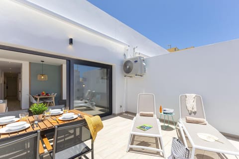 Day, Balcony/Terrace