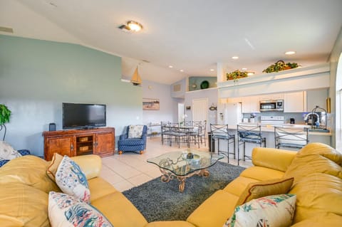 2 Mi to Beach Naples Home with Pool! House in Naples Park