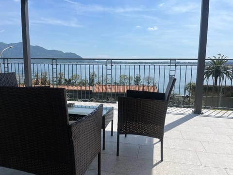 View (from property/room), Balcony/Terrace, Balcony/Terrace, Dining area