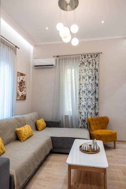 Pittakou 22 Suite Apartment in İzmir Province