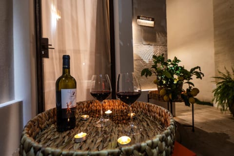 Garden, Garden, Food and drinks, Garden view, Garden view, Drinks, Alcoholic drinks