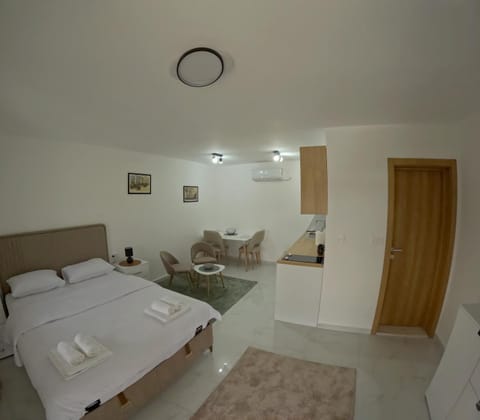 The River Studio Beli Apartment in Podgorica