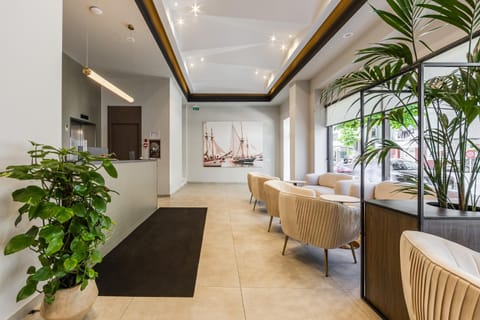 Lobby or reception, Seating area