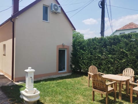 Garden, Balcony/Terrace