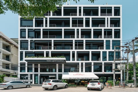 Property building, Parking