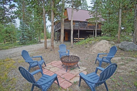 Large Wraparound Deck, Foosball Table, Close to Beacon Landing Marina House in Rocky Mountain National Park