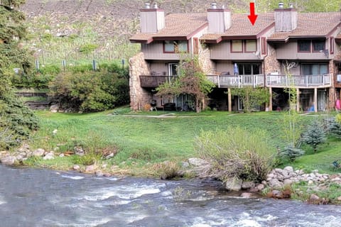 On Gore Creek, Pet Friendly, Steps from Free Bus Stop & Great Value Apartment in Vail