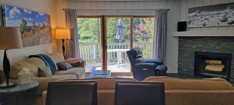 On Gore Creek, Pet Friendly, Steps from Free Bus Stop & Great Value Apartment in Vail