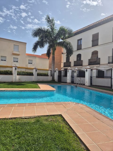 Day, Pool view, Swimming pool, Swimming pool