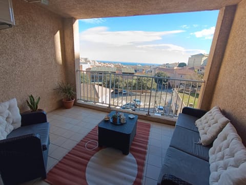 Balcony/Terrace, City view, Sea view