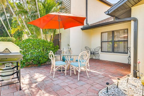 Home with Space to Unwind Near Fort Myers Beach! House in Iona