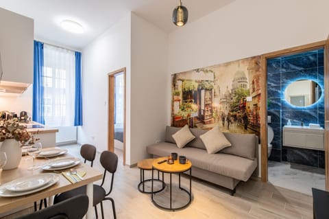 Living room, Photo of the whole room, Seating area, Dining area