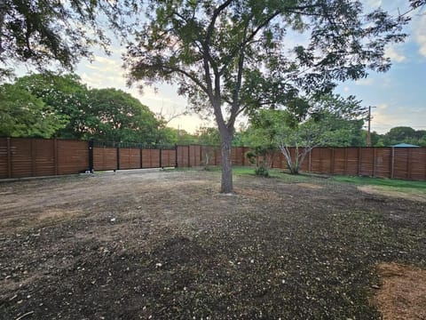 Property building, Natural landscape, Garden, Garden view