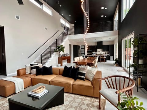 Spa Steam Room Jacuzzi Pool Events House in Manchaca