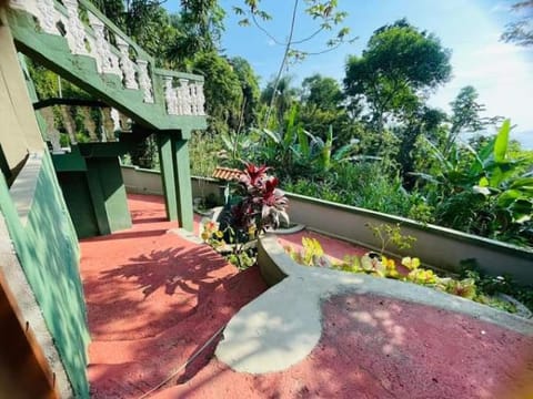 Pousada e Hostel Mirante da Vila Histórica Bed and Breakfast in Angra dos Reis