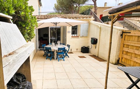 Patio, Day, BBQ facilities, Balcony/Terrace, Dining area