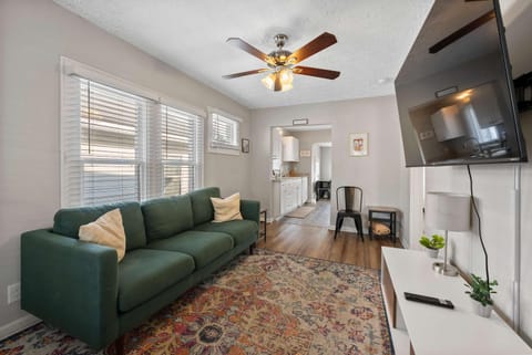 The Cozy Bellows - Retreat for 4 House in Franklinton