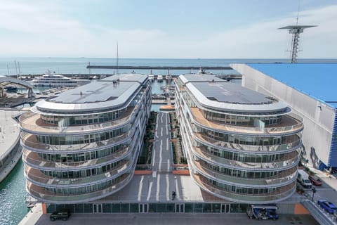 Bird's eye view, Sea view