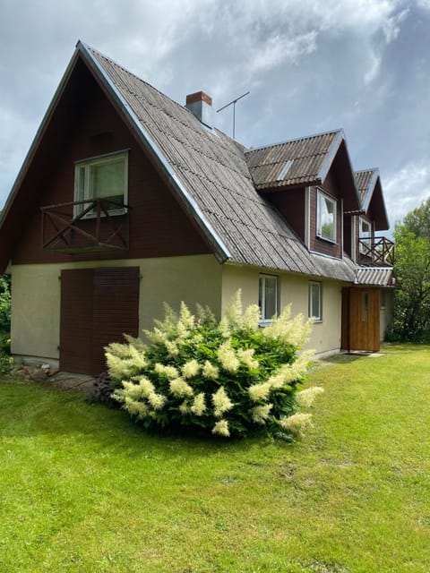 Property building, Spring